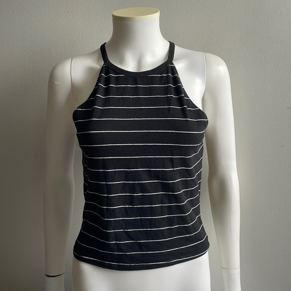 Striped Tank Top Garage Size Medium - Picture 6 of 6
